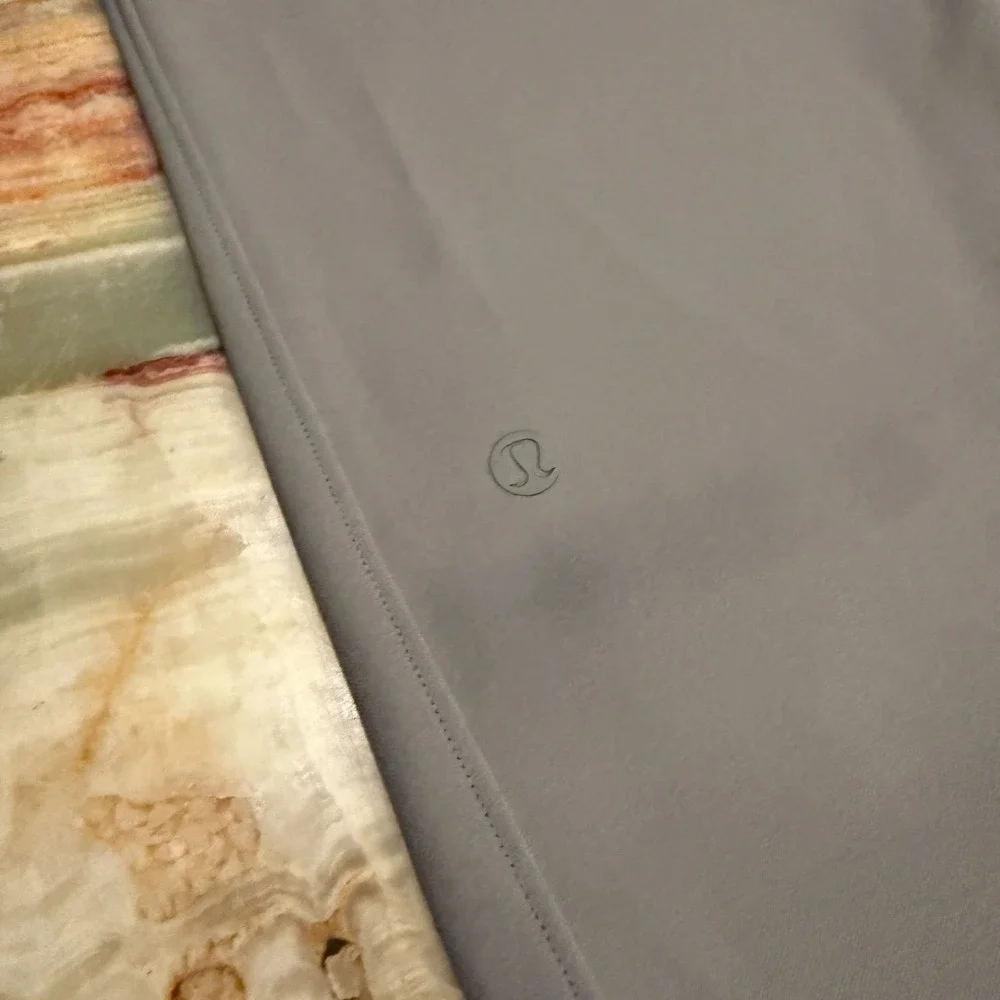 Lululemon Mens On the Fly Jogger Pants Gray Tapered Leg Activewear Drawstring L